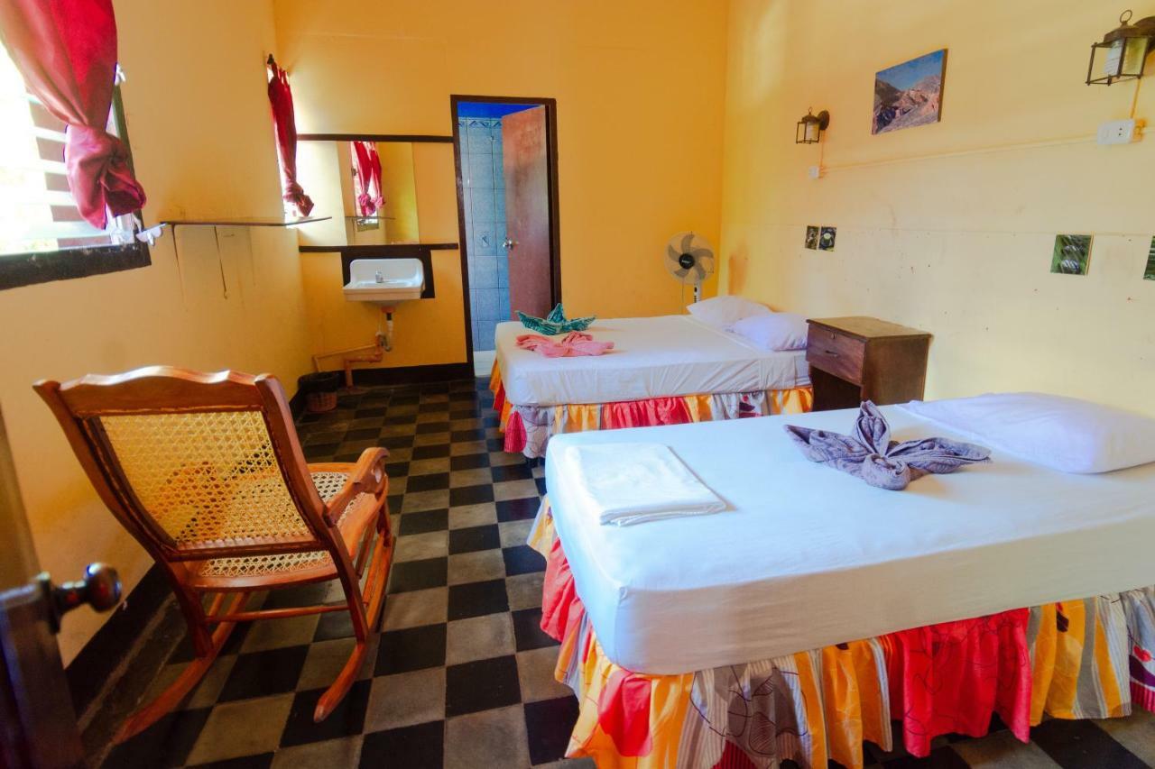 Hostal Lazybones León Zewnętrze zdjęcie