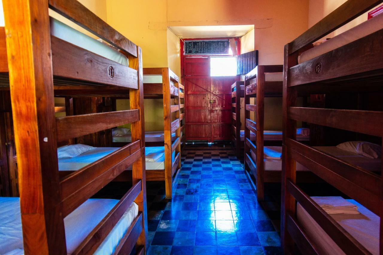 Hostal Lazybones León Zewnętrze zdjęcie