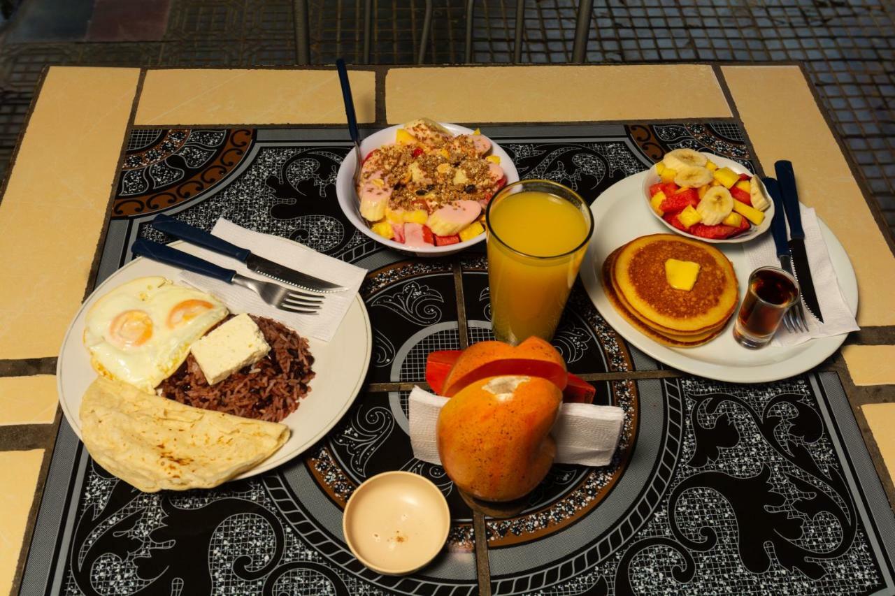 Hostal Lazybones León Zewnętrze zdjęcie